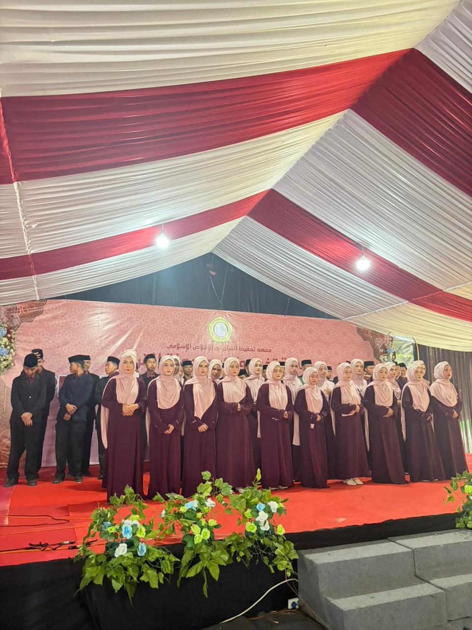 Pelepasan Siswa Kelas IX SMP Islam Nurul Ikhlas Tahun Pelajaran 2025/2026 Berlangsung Khidmat dan Penuh Haru
